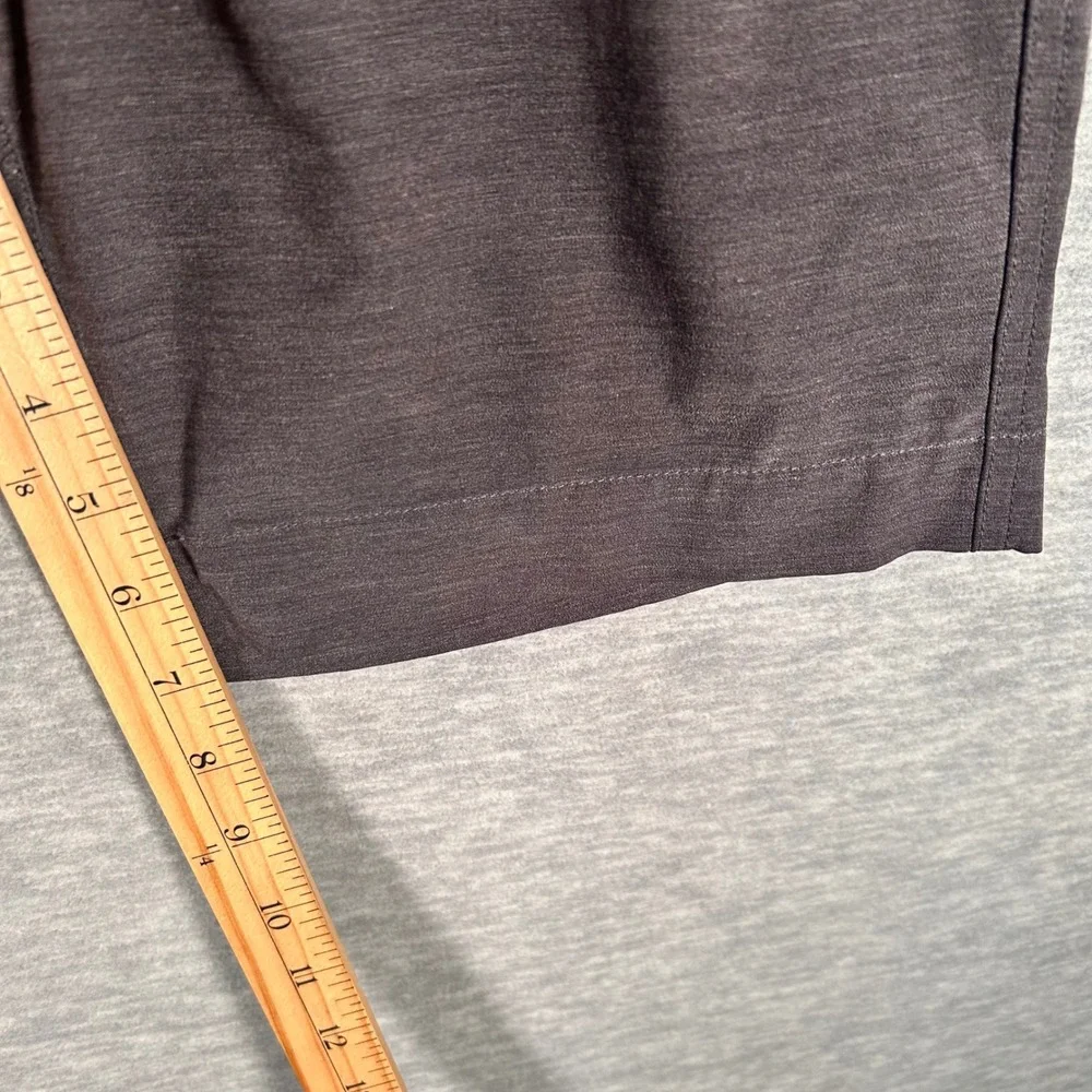 Faherty All Day Shorts Men 28 Gray 7